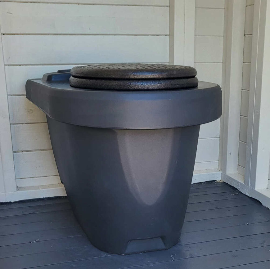 Green Toilet Easy composting toilet