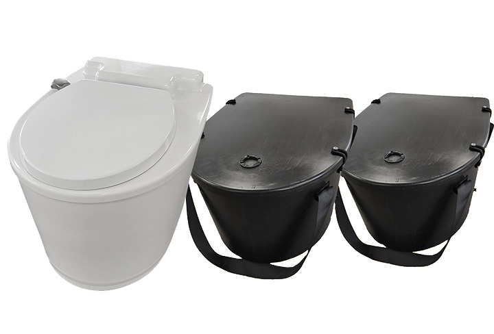 Oz-e-pod batch composting toilet has extendable capacity with spare composting containers