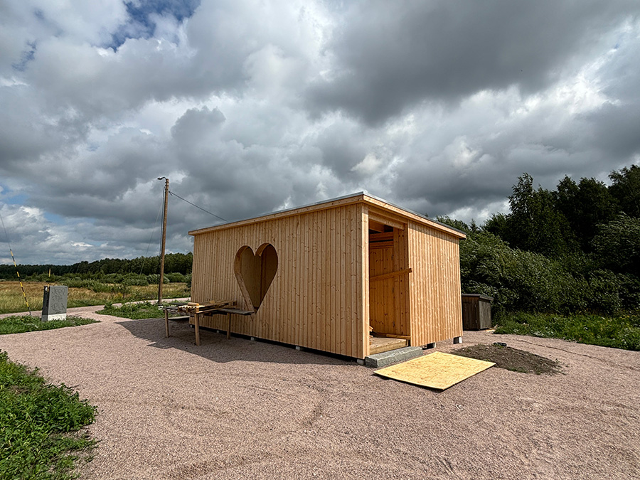 Helsinki Outhouse being built image