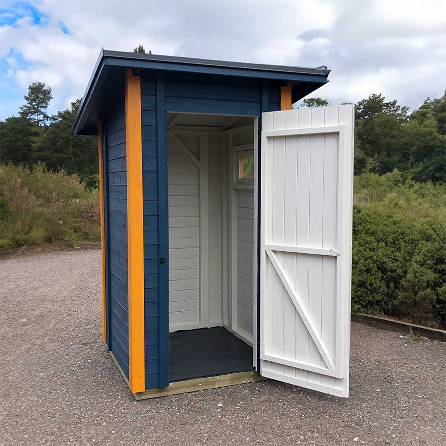 flat floor outhouse