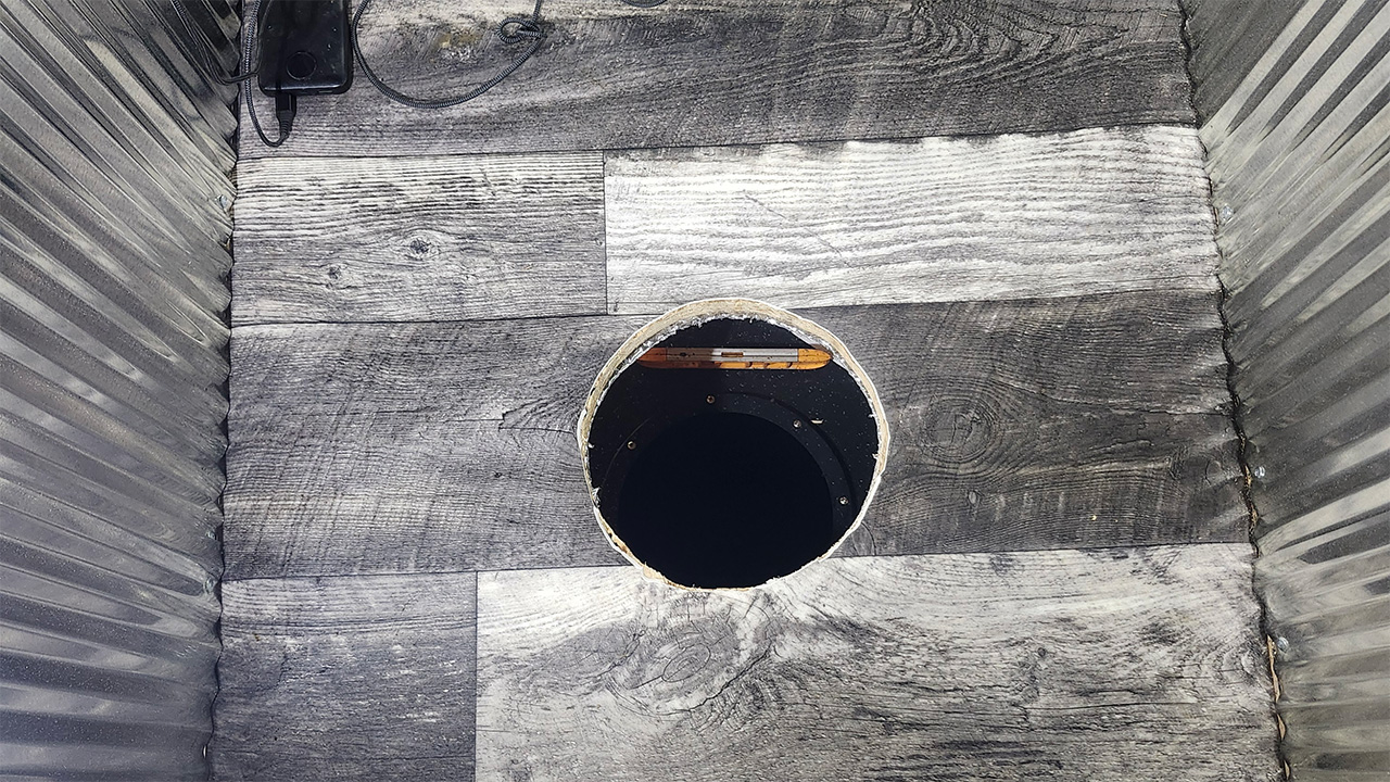 Cutting the floor hole