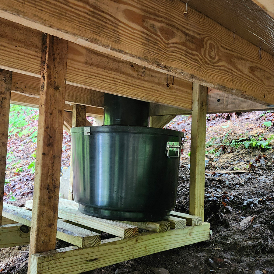 Scotts GL 90 bin below cabin 2